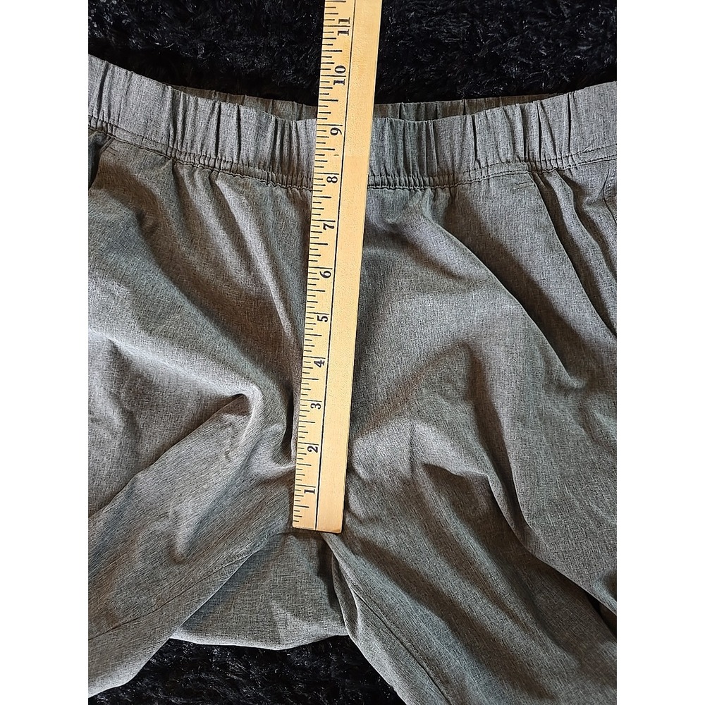 Eddie Bauer Men's M Shorts UPF 50+ Water‎ Repellent 4-Way Stretch Pull On 8" - Picture 12 of 14